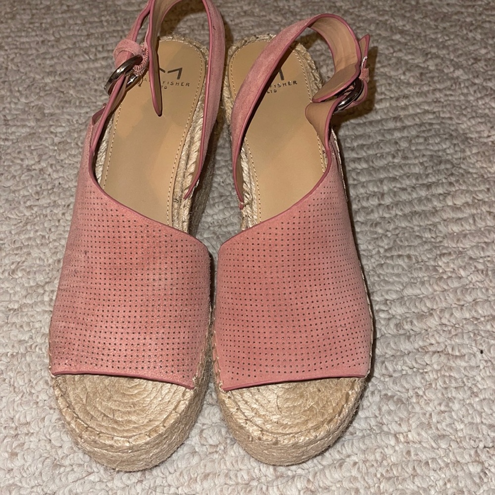 Marc Fisher Wedges